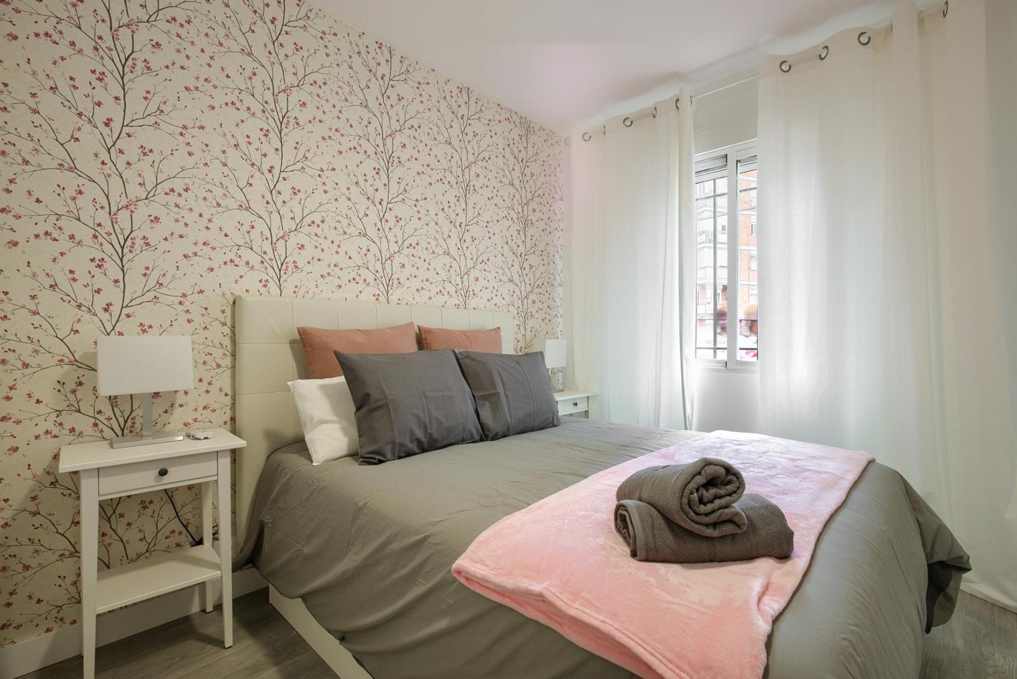 Apartamento San Isidro الكالا ذي إِناريس المظهر الخارجي الصورة