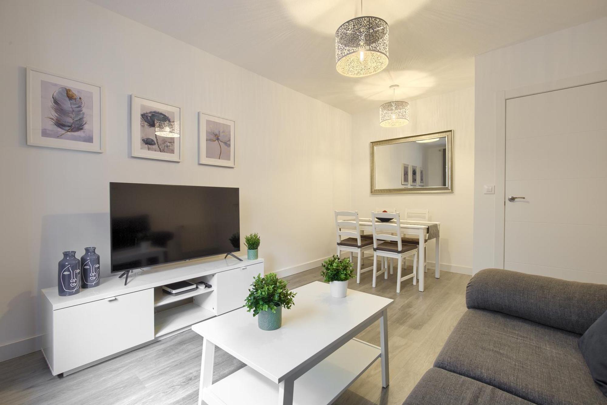 Apartamento San Isidro الكالا ذي إِناريس المظهر الخارجي الصورة